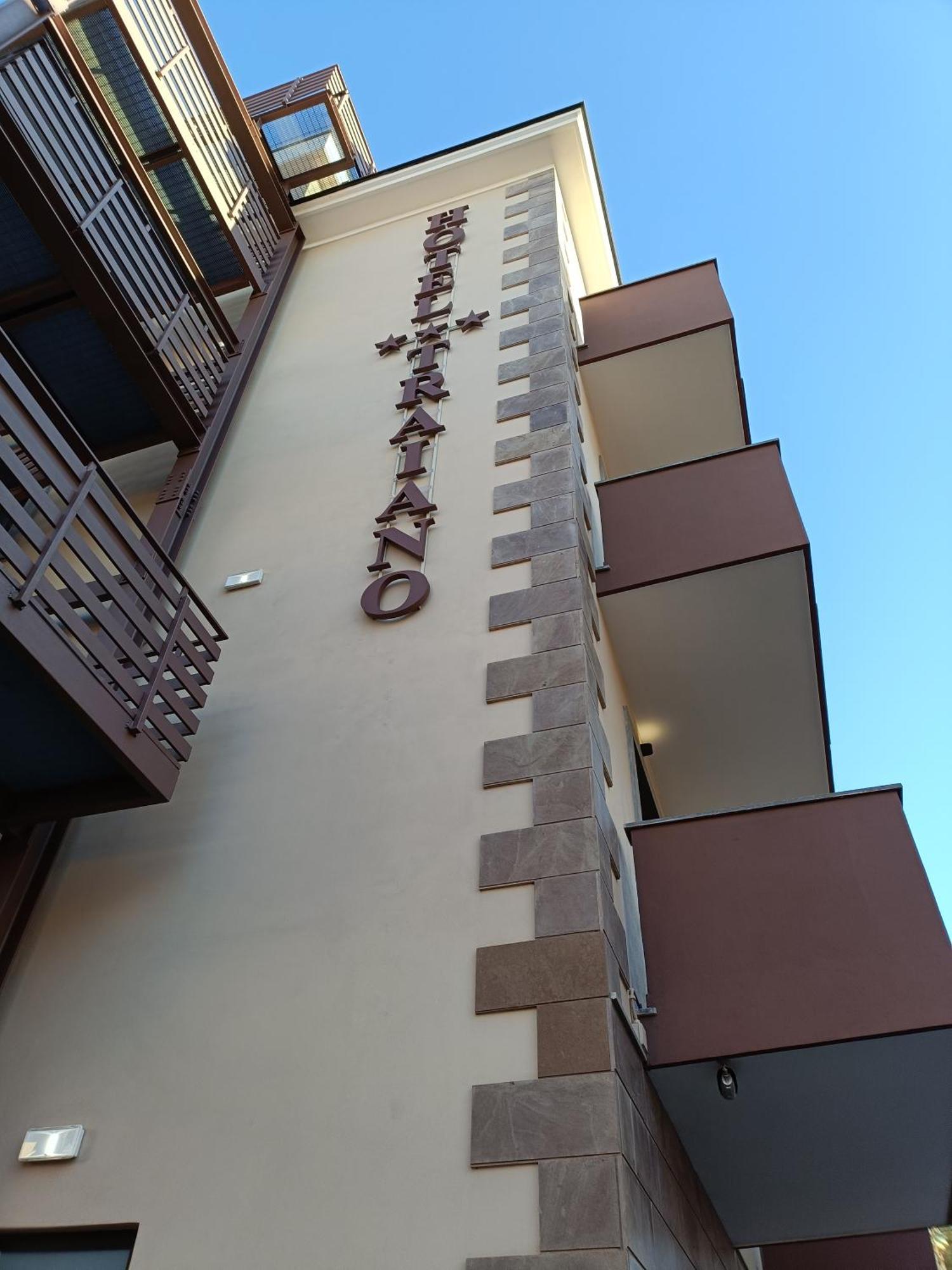Hotel Traiano Civitavecchia Kültér fotó
