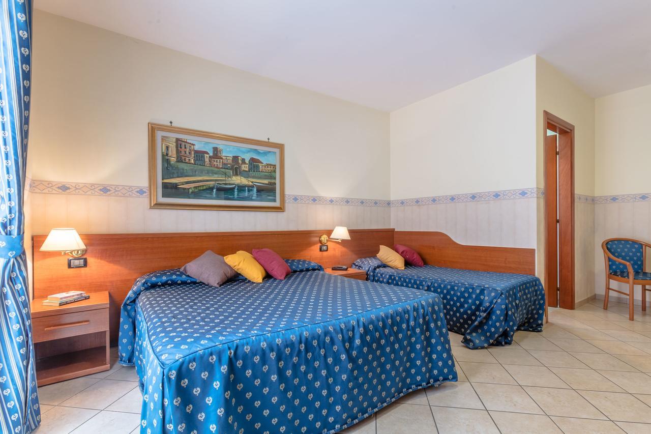 Hotel Traiano Civitavecchia Kültér fotó