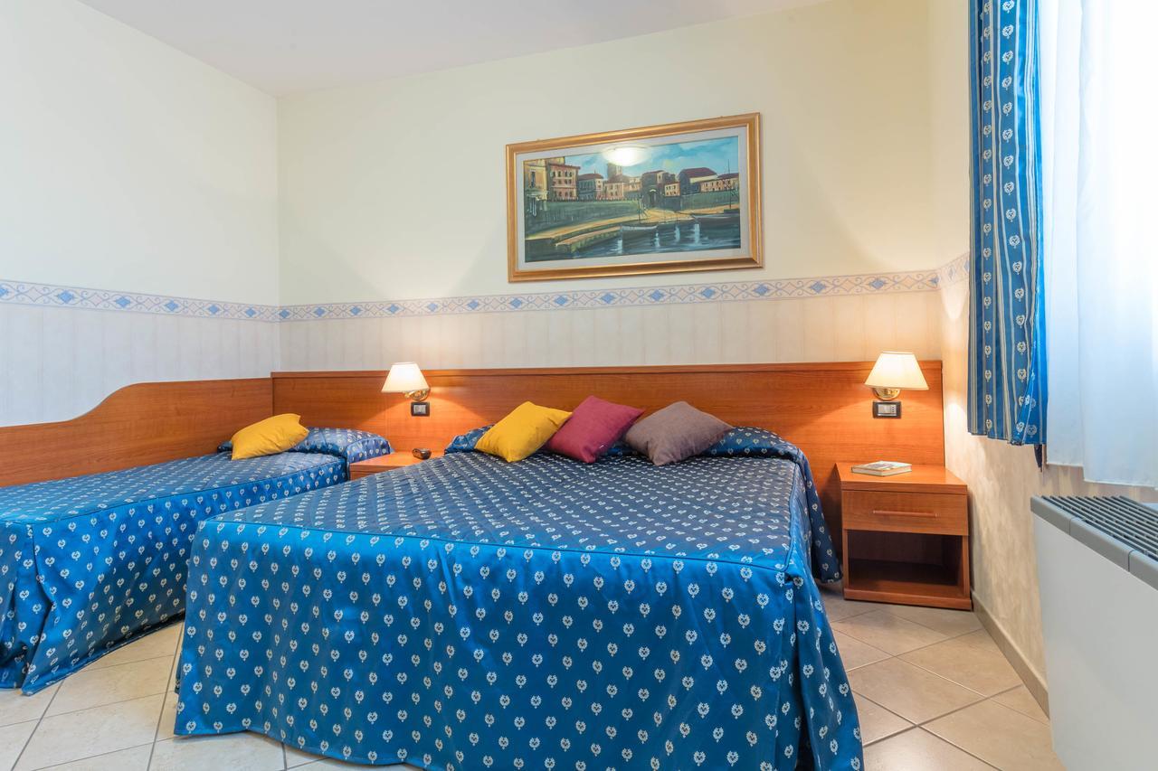 Hotel Traiano Civitavecchia Kültér fotó