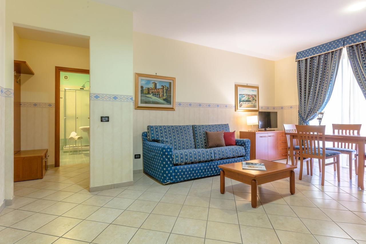 Hotel Traiano Civitavecchia Kültér fotó