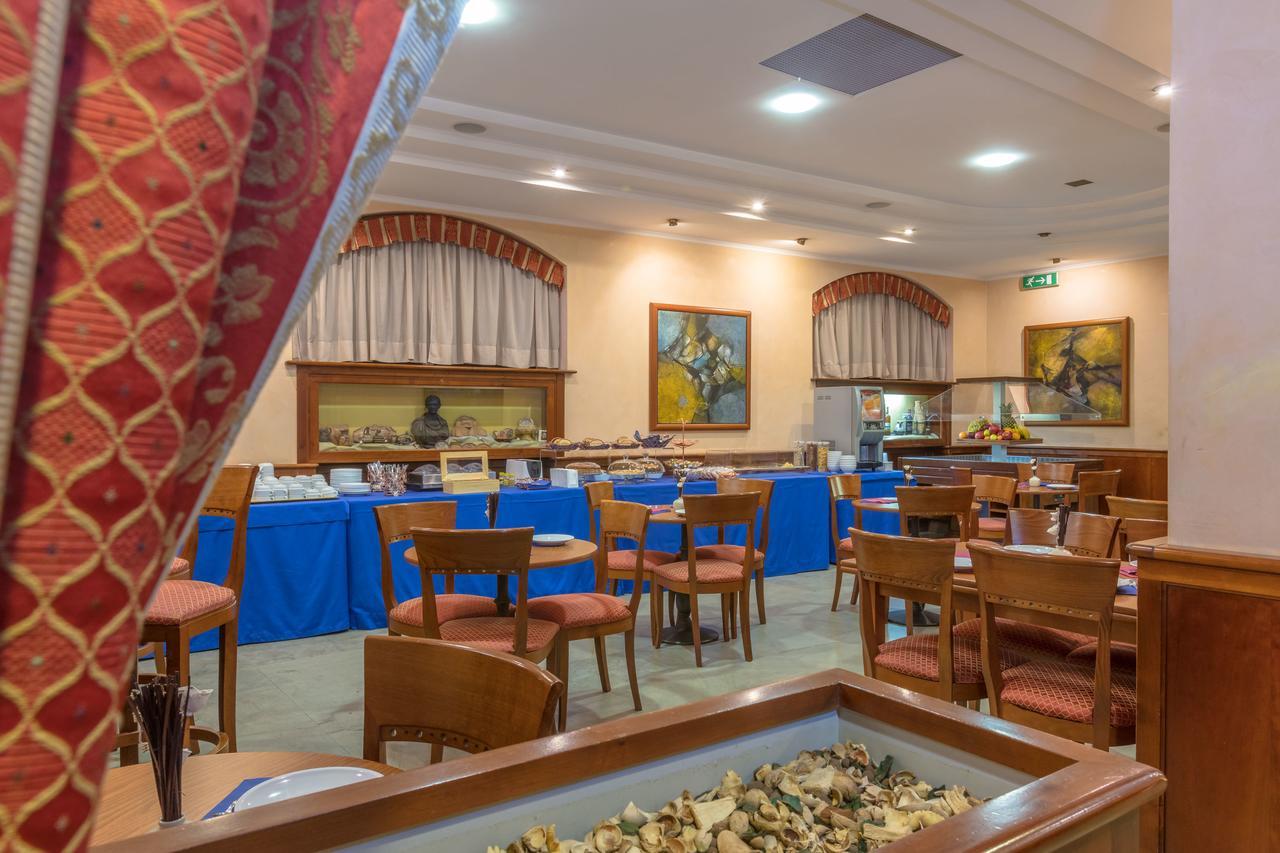 Hotel Traiano Civitavecchia Kültér fotó