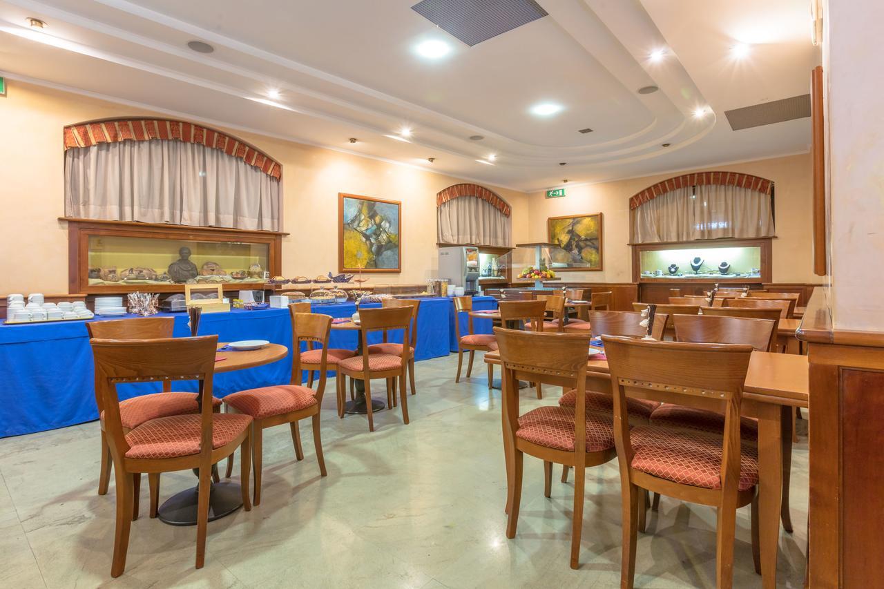 Hotel Traiano Civitavecchia Kültér fotó
