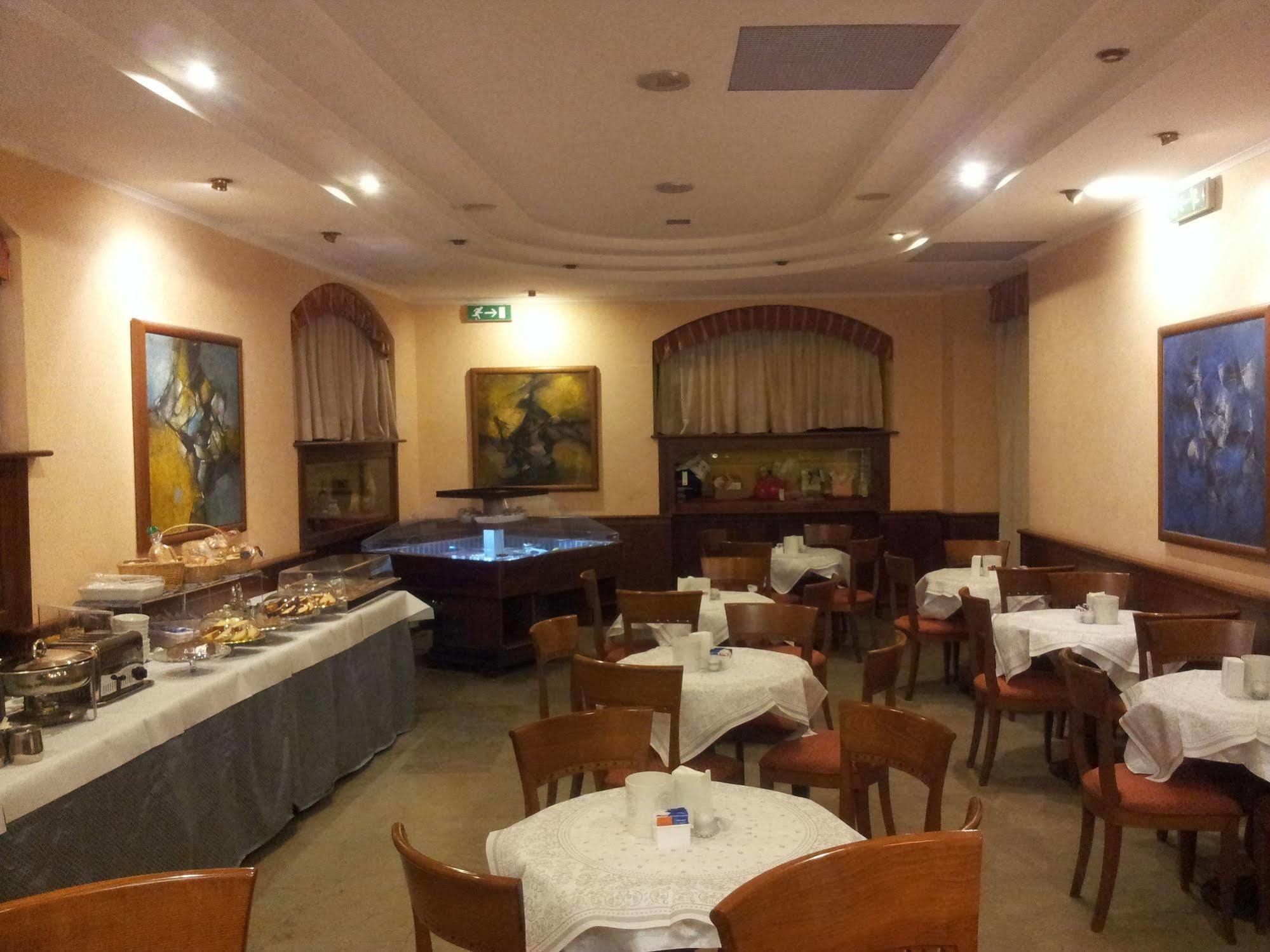 Hotel Traiano Civitavecchia Kültér fotó